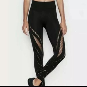 Victoria Sport 2 Pc Set